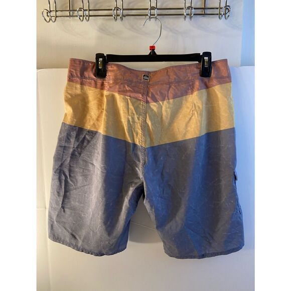 Reef board trunks swim shorts 34 color block - Picture 2 of 7